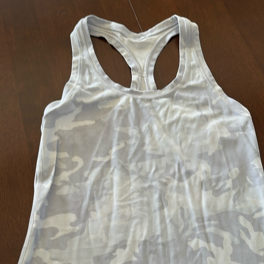 Lululemon light grey camo tank